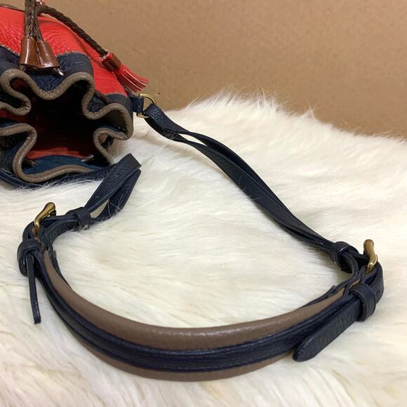 DOONEY and BOURKE Vintage Red & Blue All Weather Leather TETON Drawstring Bucket - Picture 4 of 16